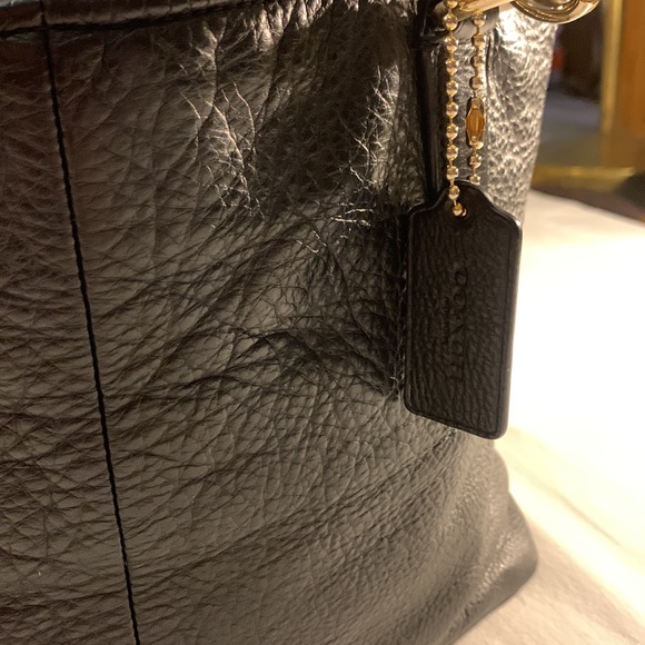 Coach - Picture 5 of 13